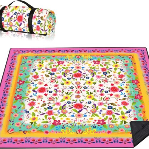Sandproof Beach Blanket with Reinforced Edges